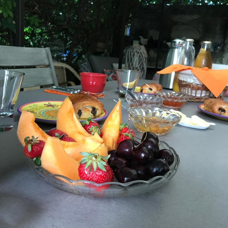 Chambres D'Hotes Et Gites Le Mas Mellou Orange  Esterno foto